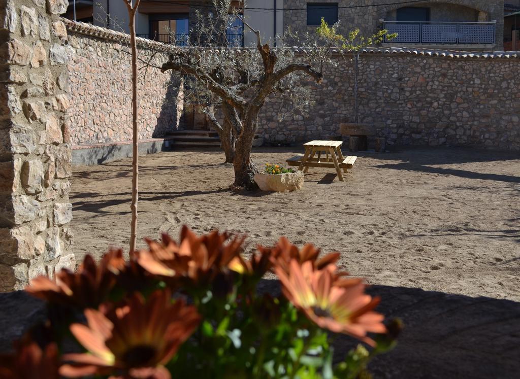 Cal Ribero Aparthotel Vilanova De La Sal Kültér fotó