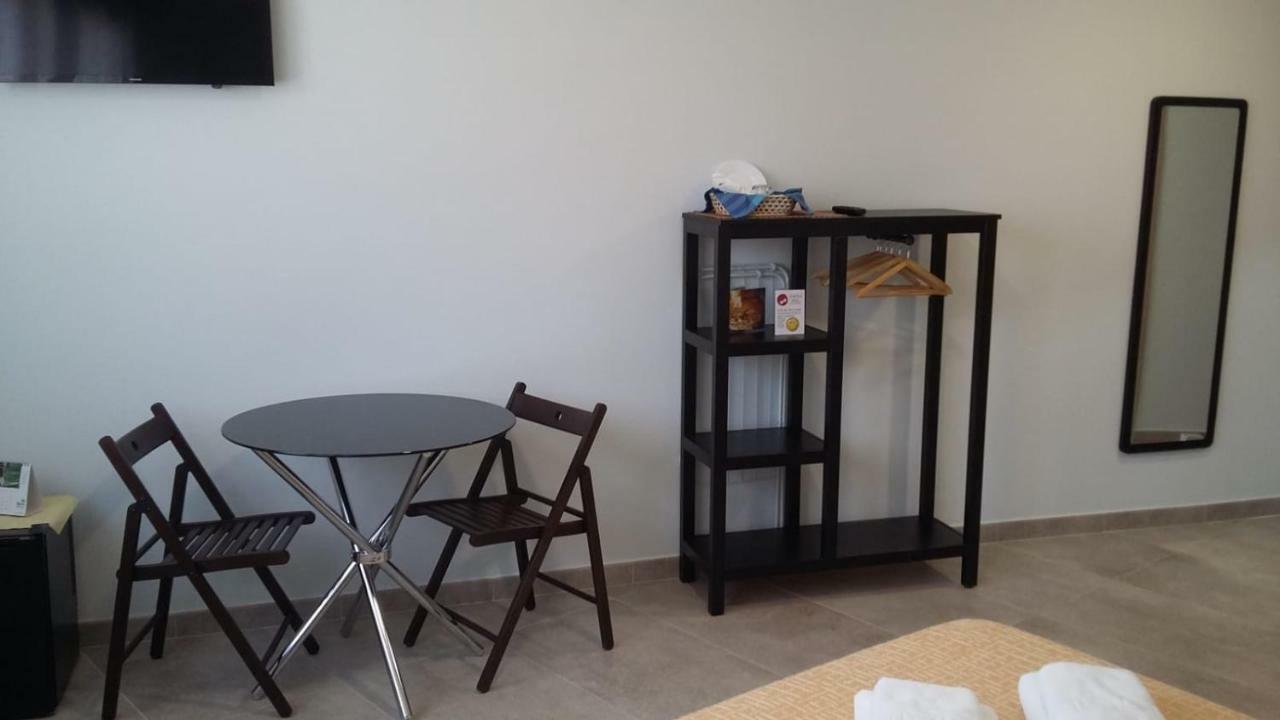 Cal Ribero Aparthotel Vilanova De La Sal Kültér fotó