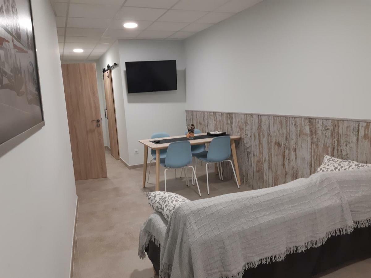 Cal Ribero Aparthotel Vilanova De La Sal Kültér fotó